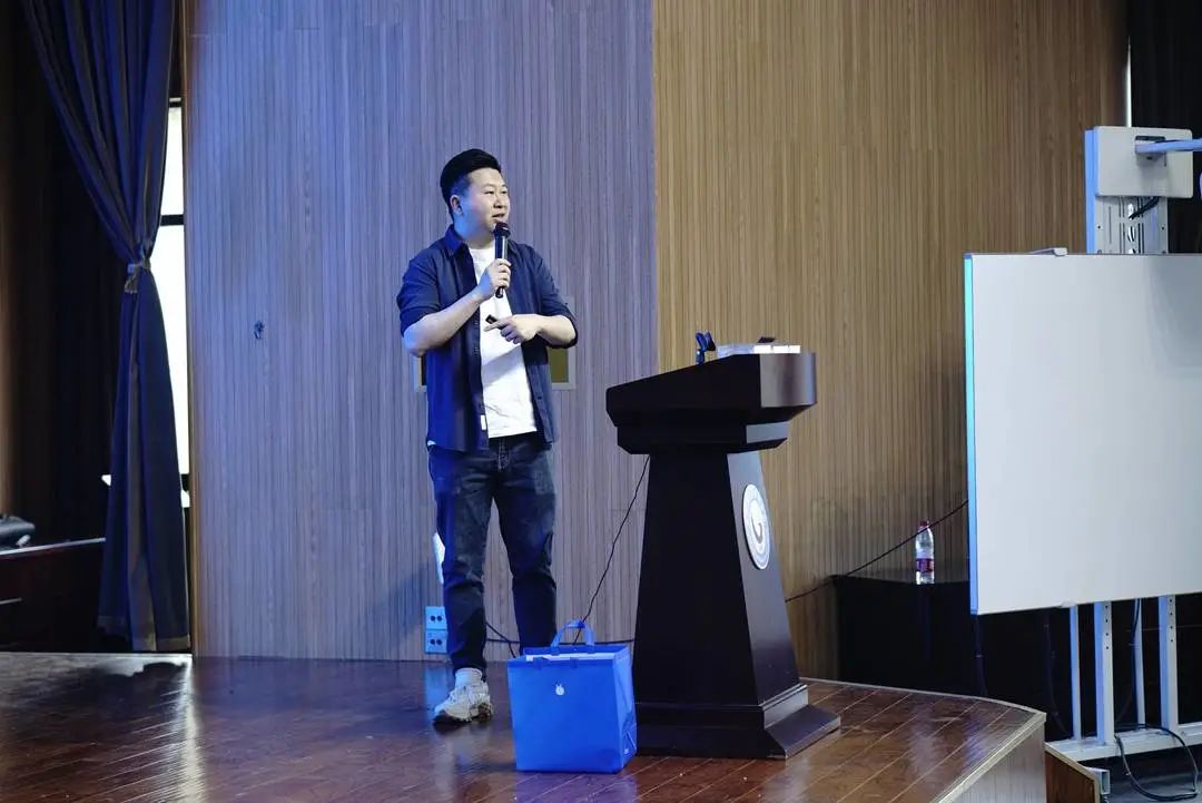 蚂蚁科技集团股份有限公司支拨宝亚运办公室相约杭州市文三训诲集团定山小学：让亚运精神根植儿童心中